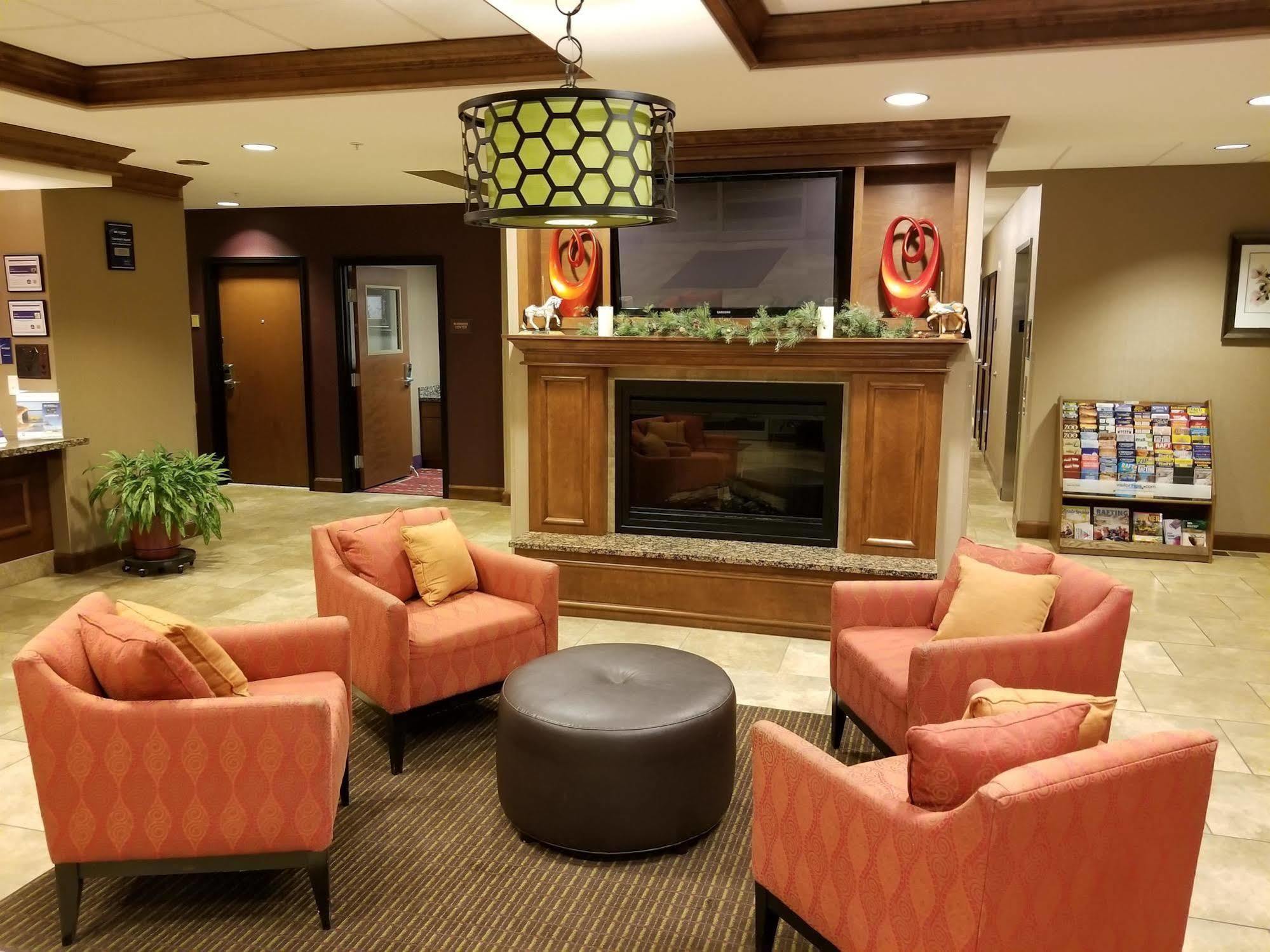 Best Western Plus Carousel &