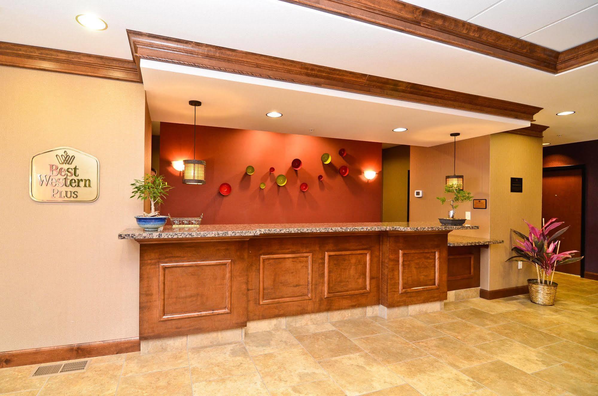 Best Western Plus Carousel & Burlington